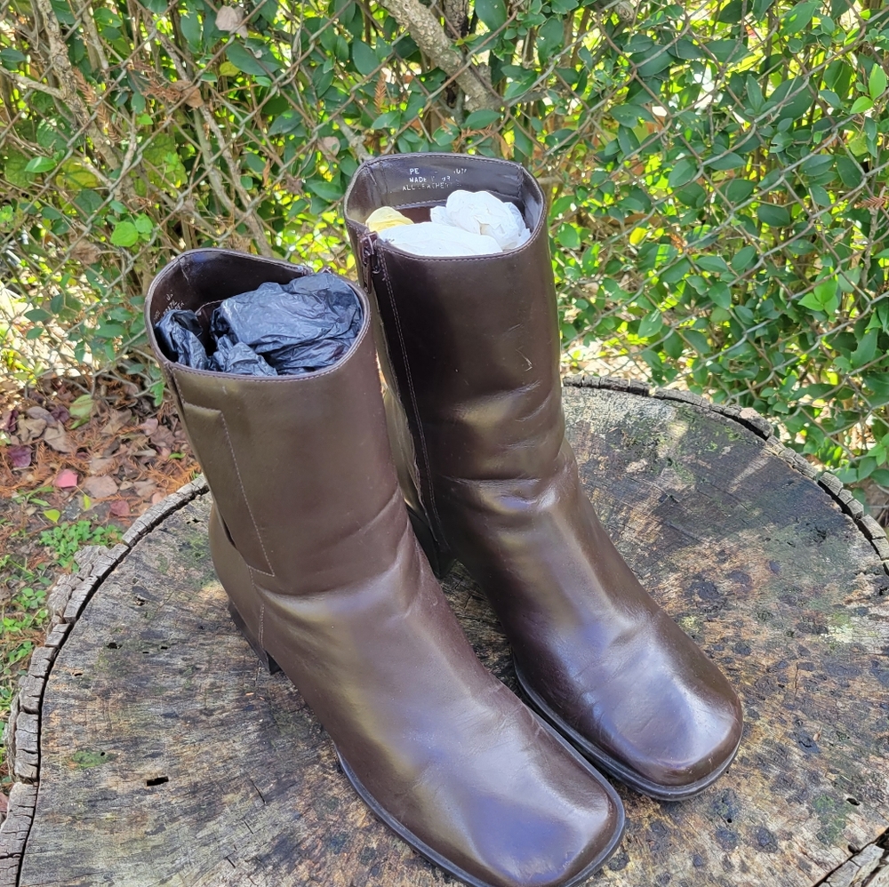 Vintage Genuine Leather Short Zipper Boots/Woman's Size 10